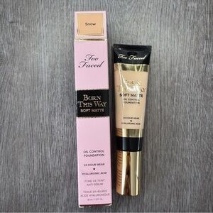 Too Faced Born This Way Soft Matte Oil Control Foundation 24H Wear Snow 30ml